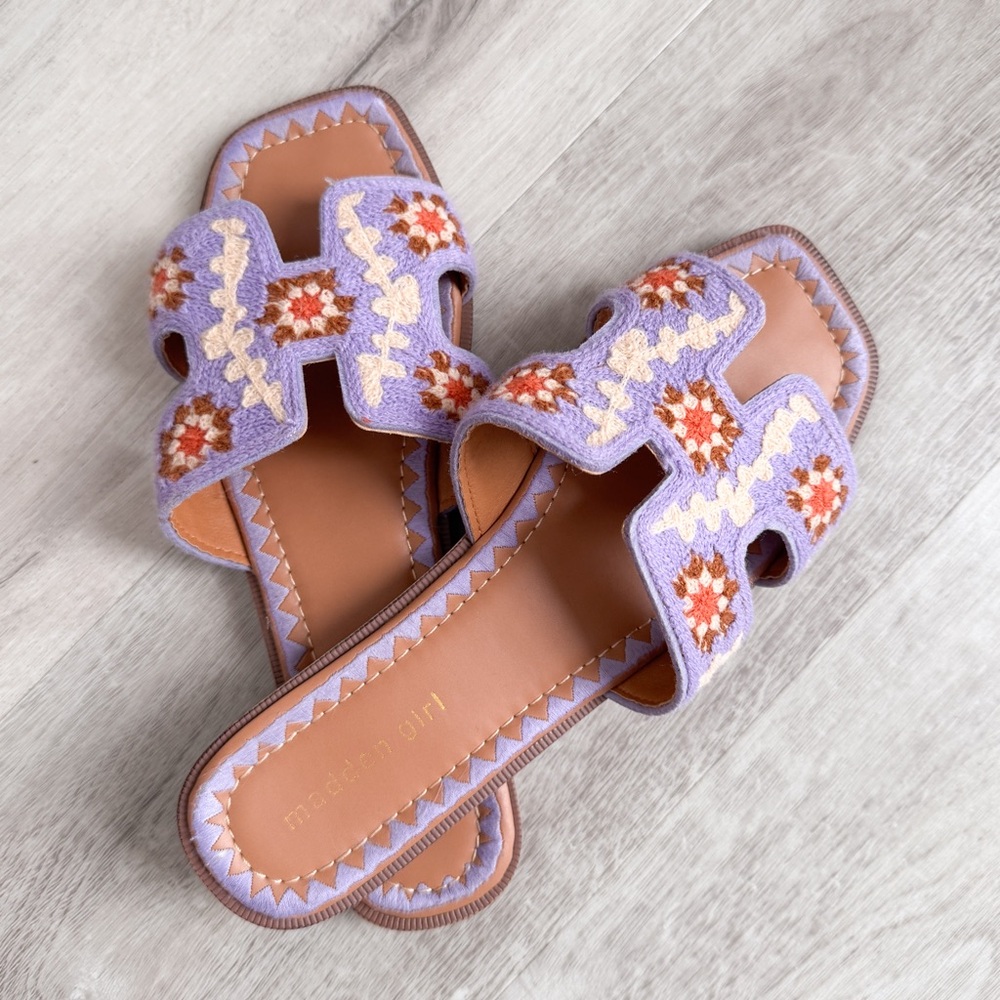 Madden Girl Lavender Floral Sandals Slip-On Wide Strap